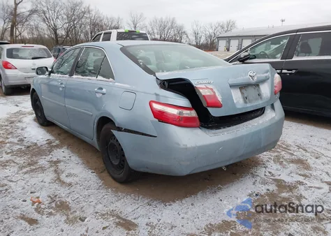 2009 Toyota Camry Le z USA, uszkodzony, nr VIN 4T1BE46K49U911346